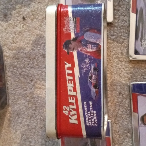 Trading Cards - Picture 5 of 11